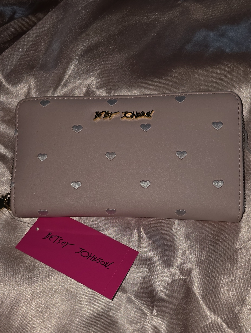 NWTBetsey Johnson Pink Heart Zip-Around Wallet
